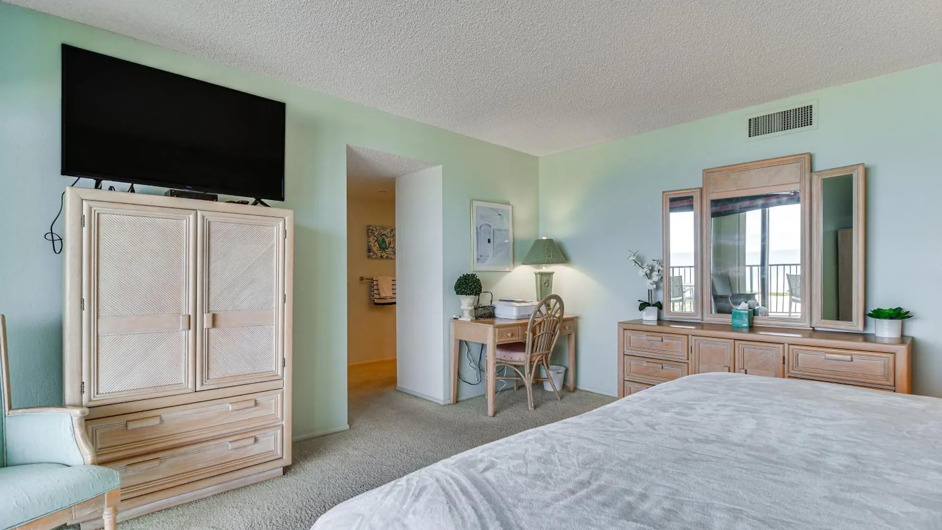 Beachfront Clearwater Condo With Pool And Hot Tub Clearwater Beach 0*,