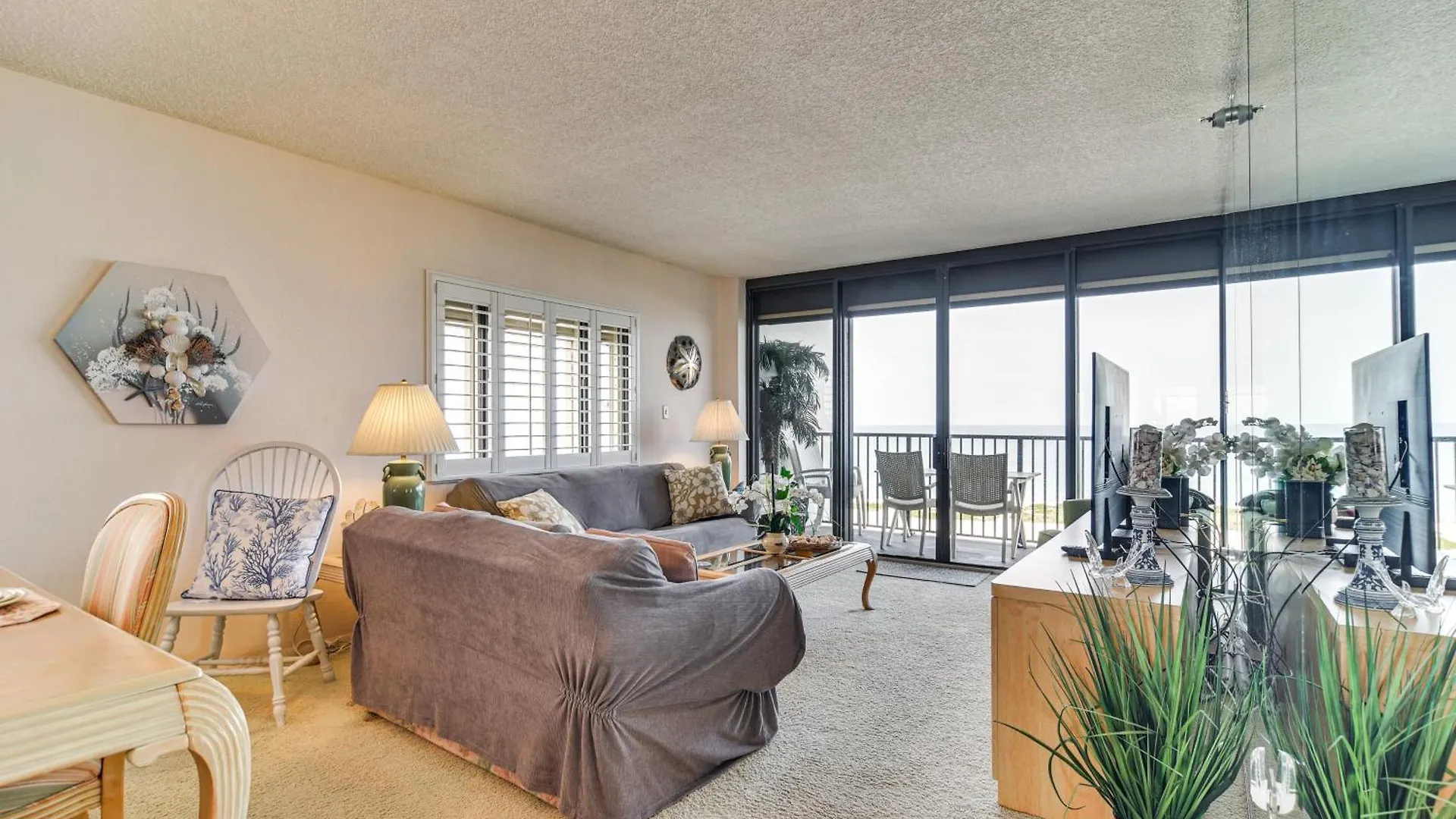 Beachfront Clearwater Condo With Pool And Hot Tub Clearwater Beach Apartment